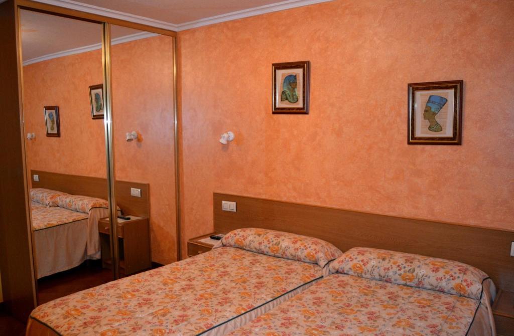 Hostal Residencia Bahia Laxe Exteriér fotografie