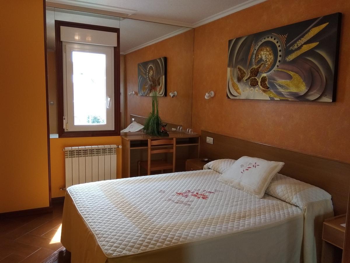 Hostal Residencia Bahia Laxe Exteriér fotografie