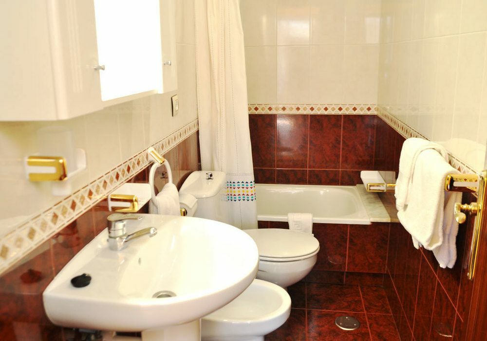 Hostal Residencia Bahia Laxe Exteriér fotografie
