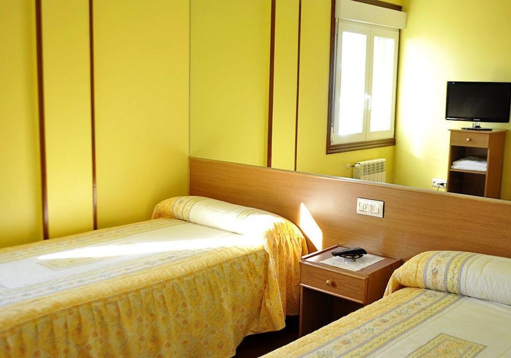 Hostal Residencia Bahia Laxe Exteriér fotografie